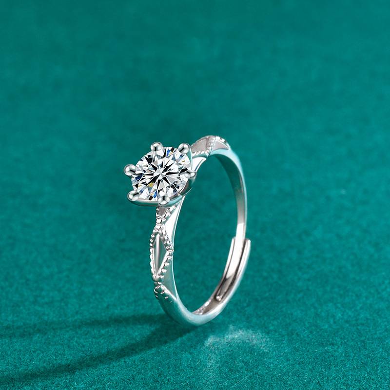 S925 Sterling Silver "Intertwined Hearts" Moissanite Ring