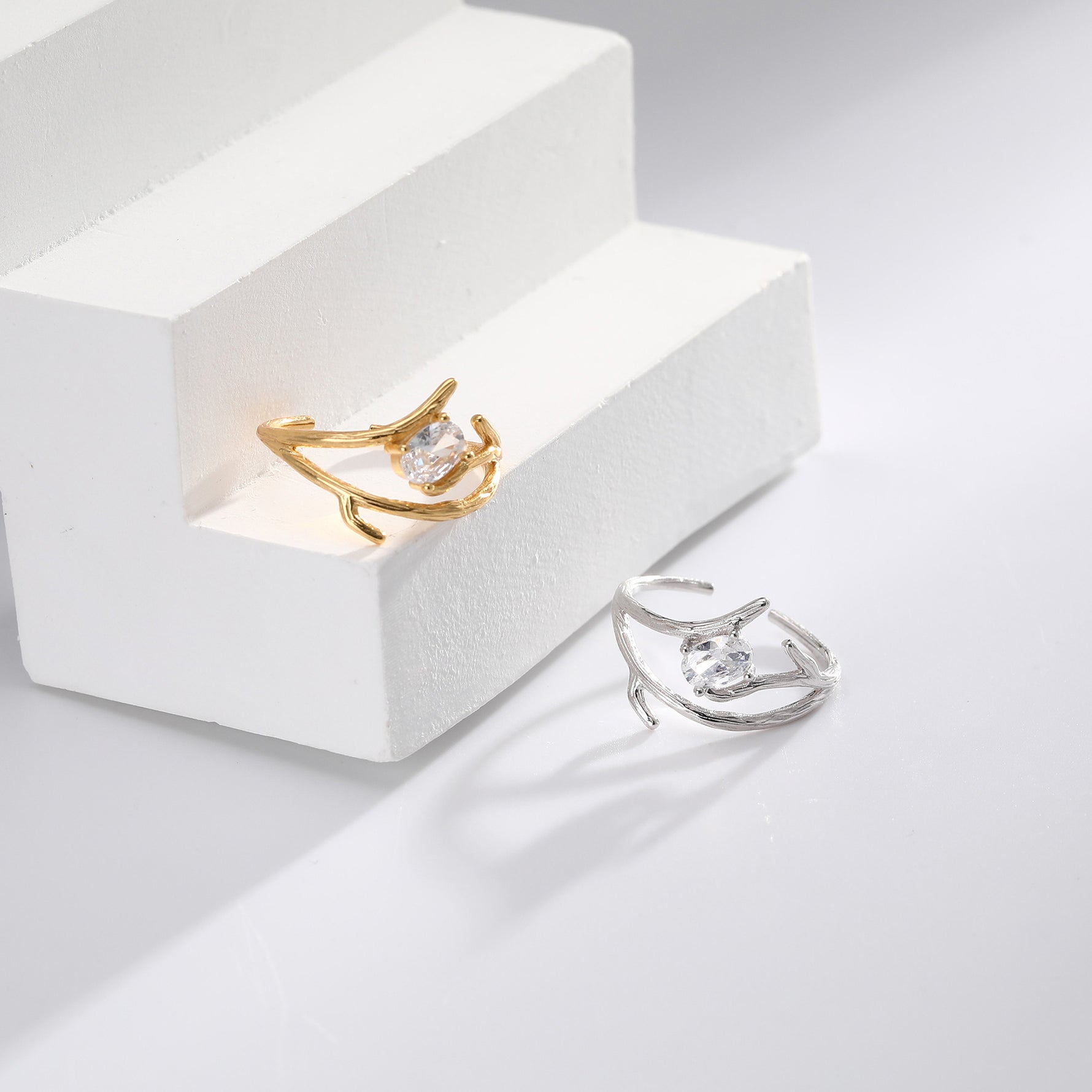 S925 Sterling Silver Ring with Zircon Inlay