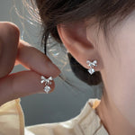 S925 Sterling Silver Moissanite Bow Stud Earrings
