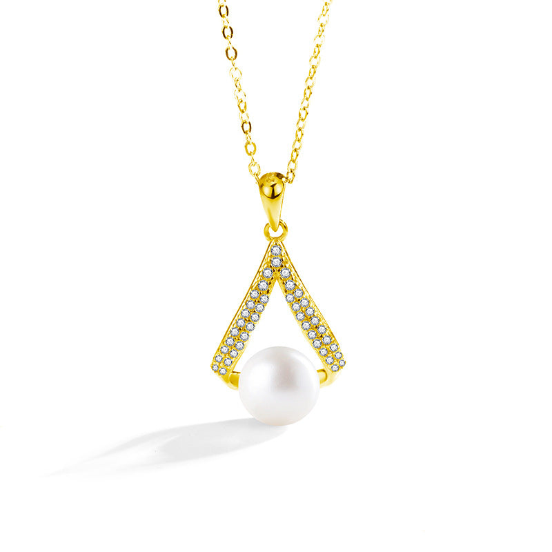 S925 Sterling Silver Moissanite V-Shaped Pearl Necklace