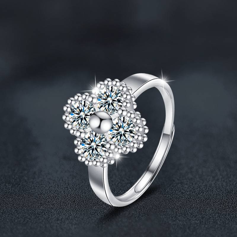 S925 Sterling Silver Four Leaf Clover Moissanite Ring