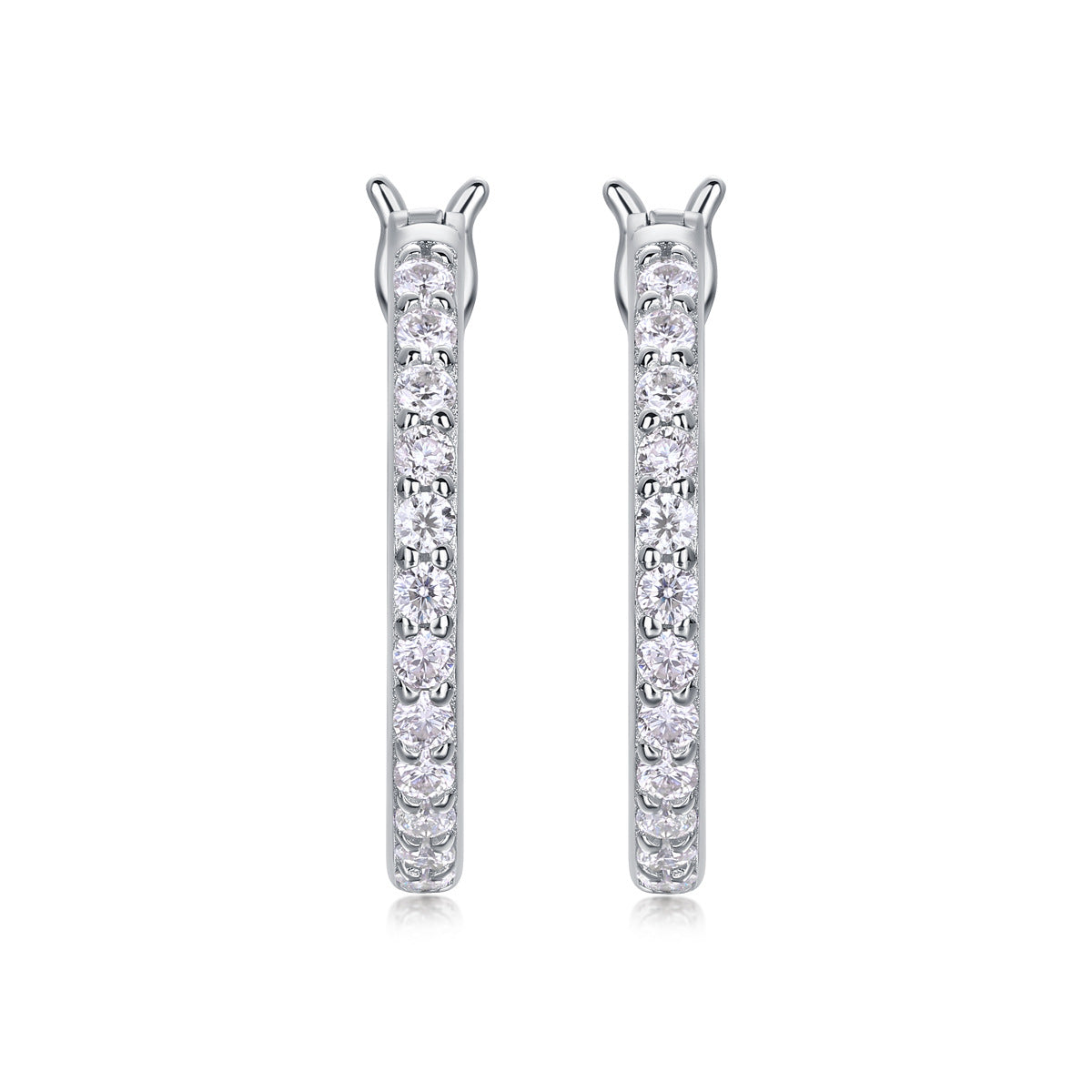 S925 Silver Shimmering Moissanite Earrings