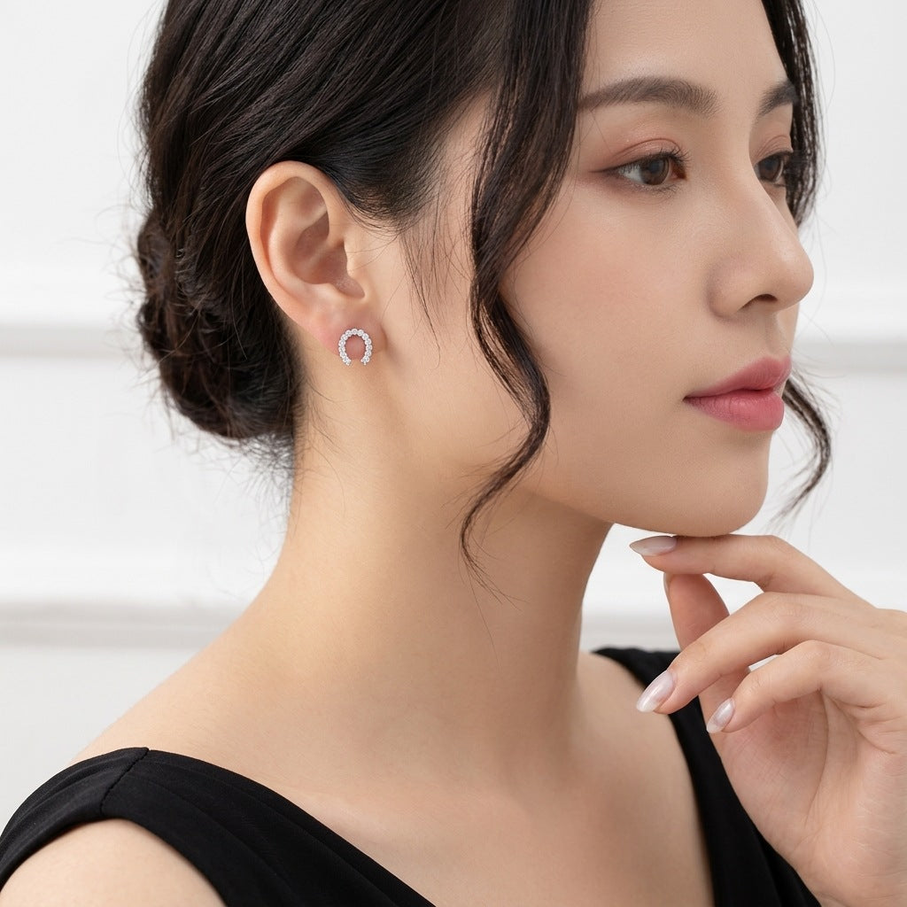 S925 Silver "Happiness" Moissanite Stud Earrings