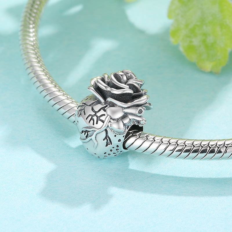 S925 Sterling Silver Dark Retro Heart-Shaped Rose Pendant