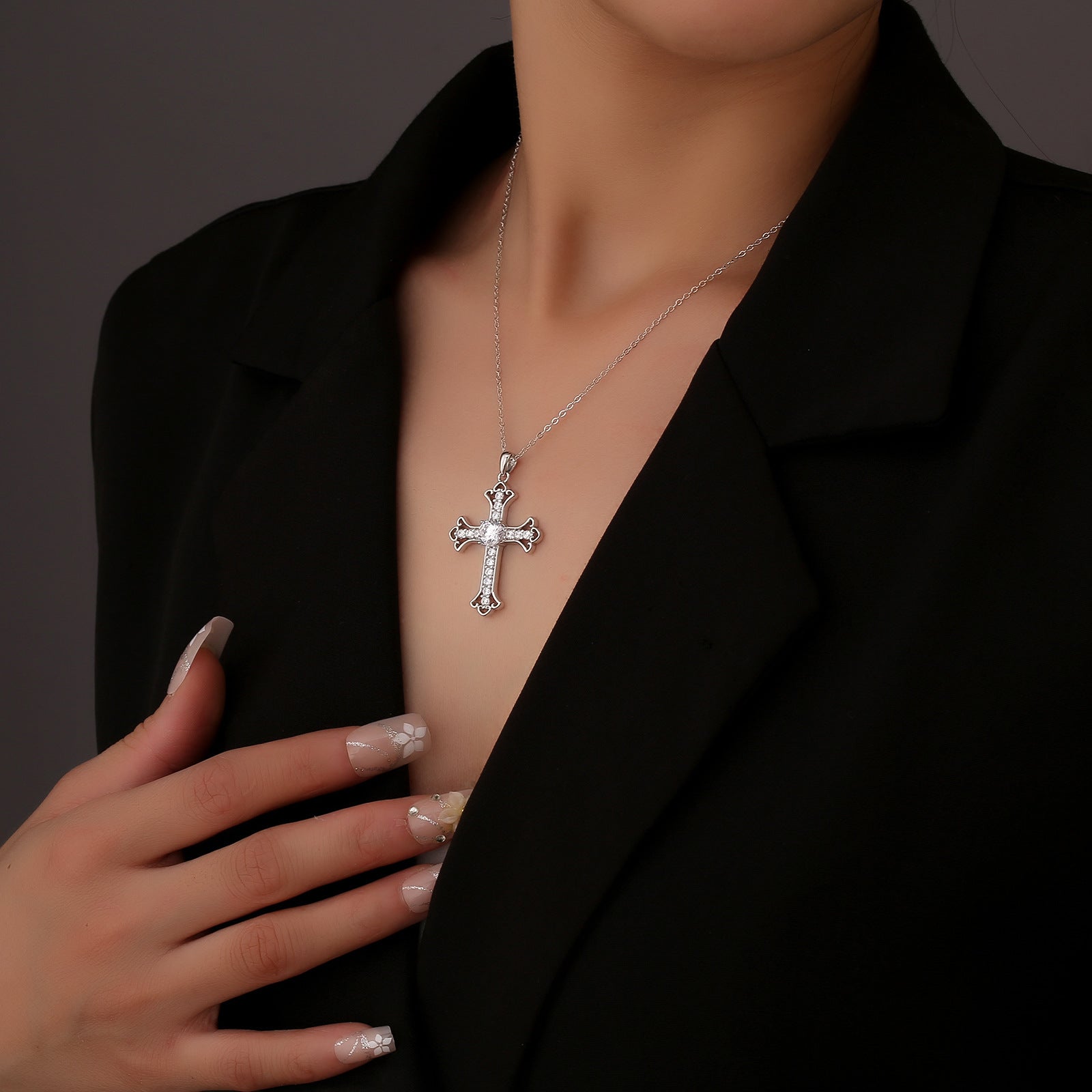 S925 Sterling Silver Moissanite Cross Pendant Necklace