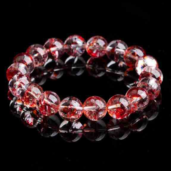 Natural Koi-Patterned Phantôm Quartz Bead Bracelet
