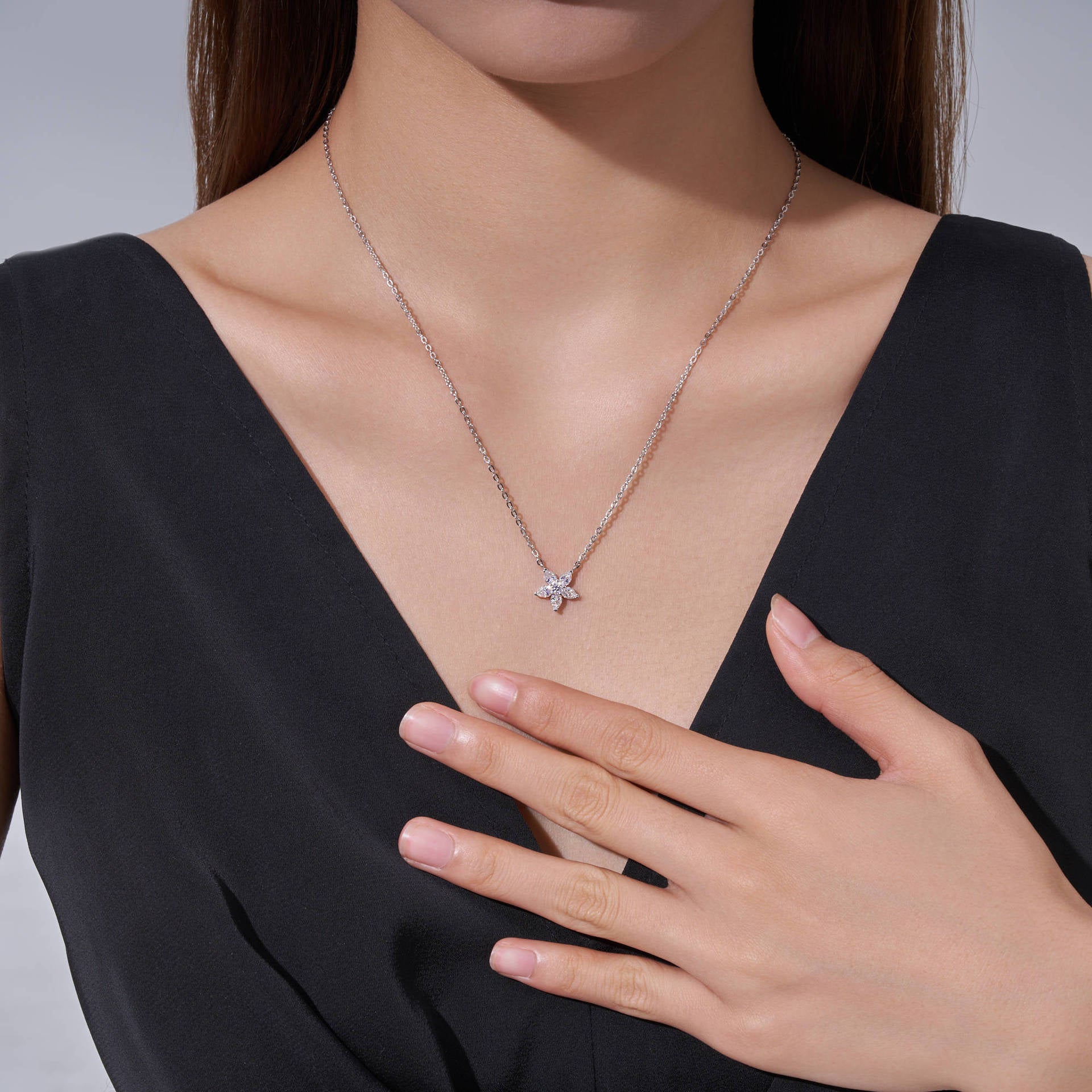 S925 Sterling Silver Moissanite Collarbone Necklace