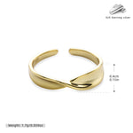 Möbius strip S925 sterling silver ring, fashionable and unique minimalist twisted pattern ring