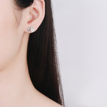 925 silver "balance beam" earrings, set with freshwater pearls and moissanite.