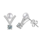 S925 sterling silver V-shaped pearl stud earrings set with D-color moissanite