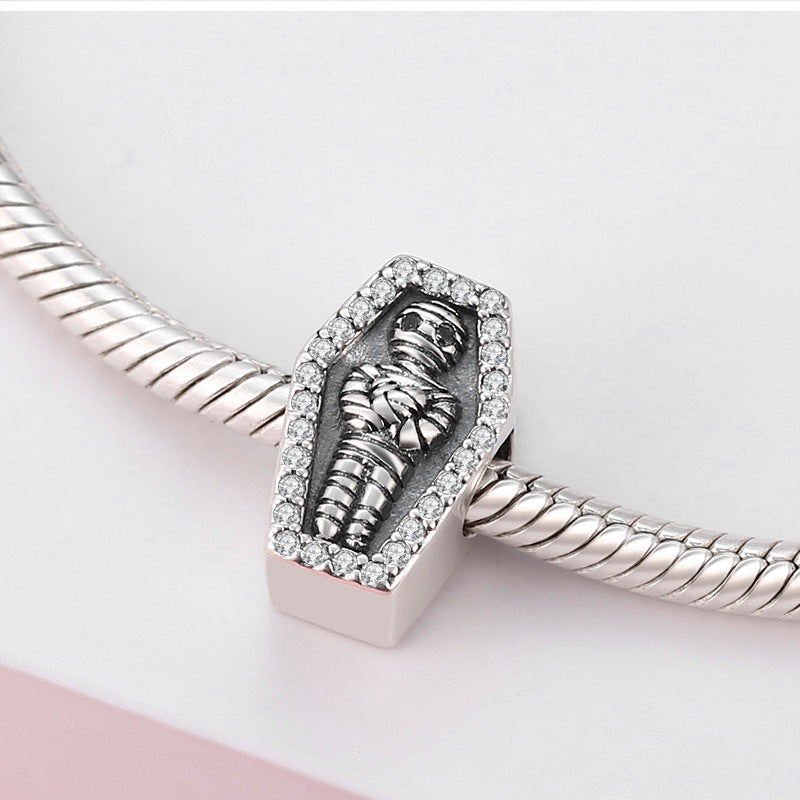 Necklaces & Pendants