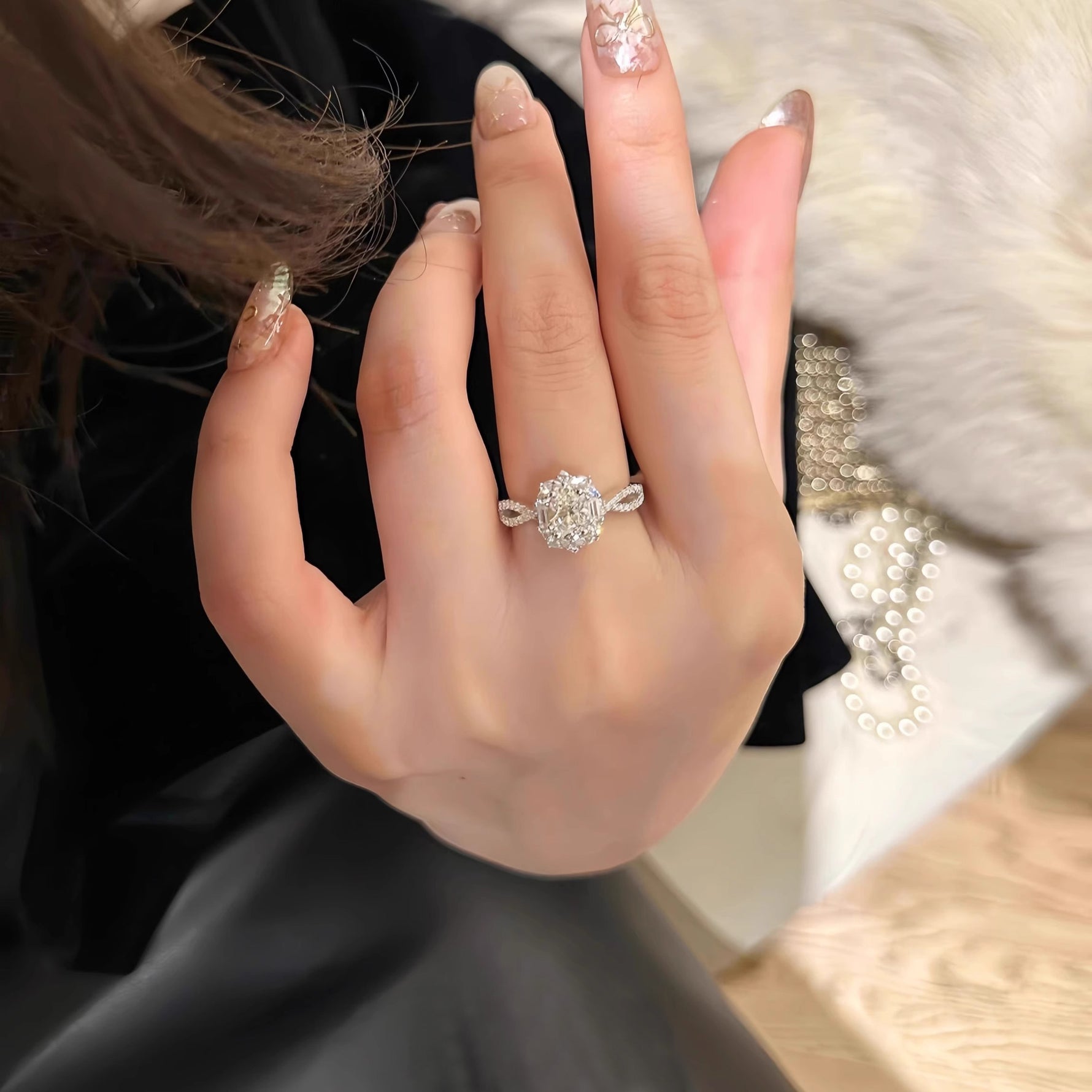925 Sterling Silver Moissanite Oval Dove Egg Ring