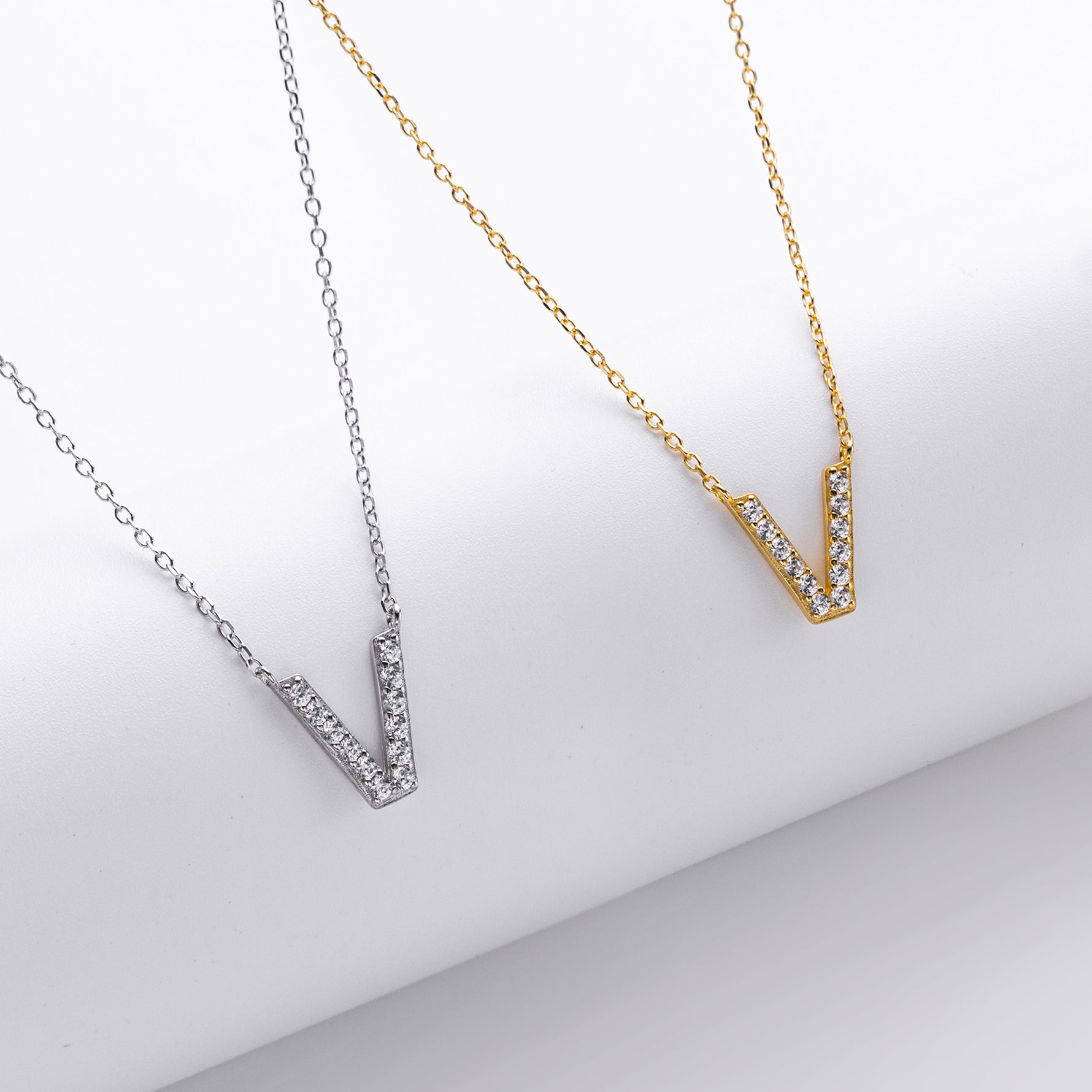 S925 Sterling Silver Simple Zircon Necklace with English Letters