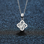 S925 Sterling Silver Moissanite Clover Pendant Necklace