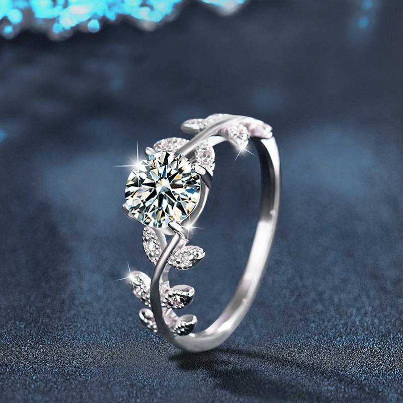 S925 Sterling Silver “Laurel Goddess” Moissanite Ring