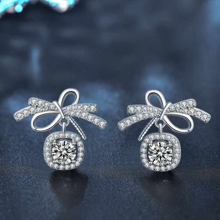 925 Sterling Silver Bow Stud Earrings with Moissanite