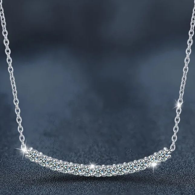 S925 Sterling Silver Moissanite Smile Necklace