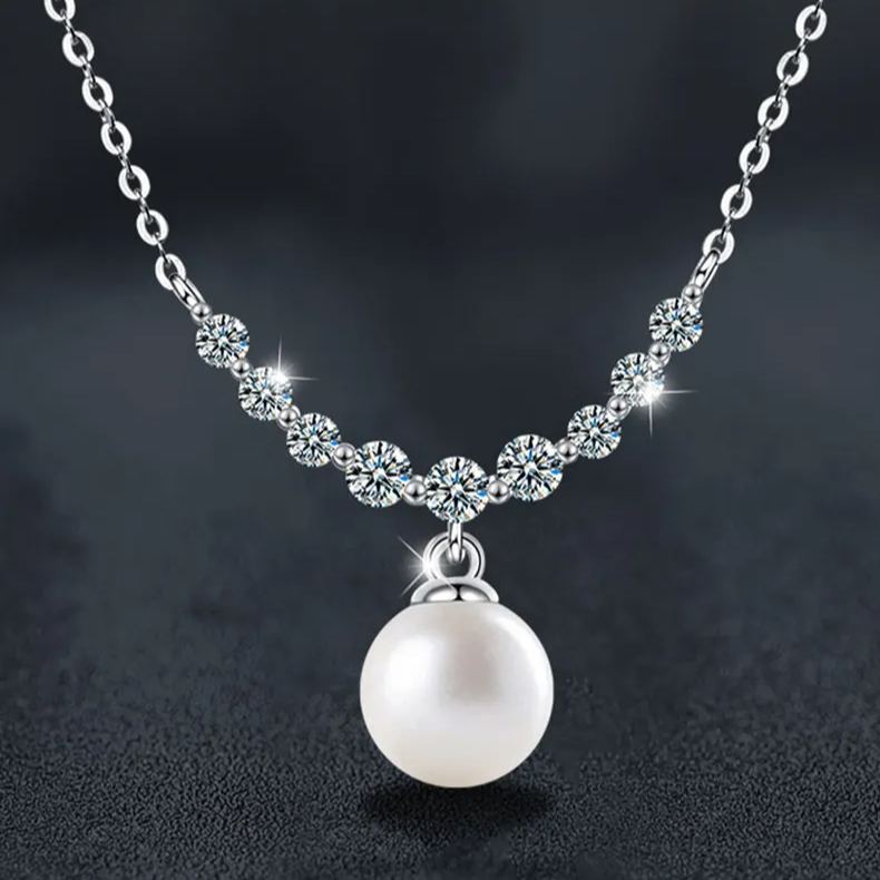 S925 Sterling Silver Moissanite Smile Pearl Necklace
