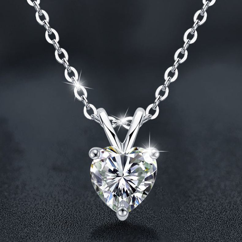 S925 Sterling Silver Moissanite Heart-Shaped Necklace