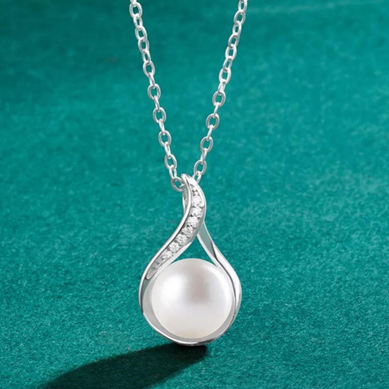 S925 Sterling Silver Moissanite Natural Freshwater Pearl Necklace