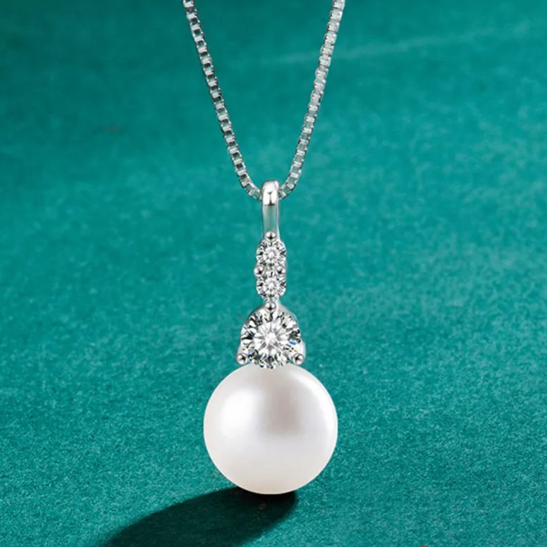 S925 Sterling Silver Moissanite Pendant Pearl Necklace