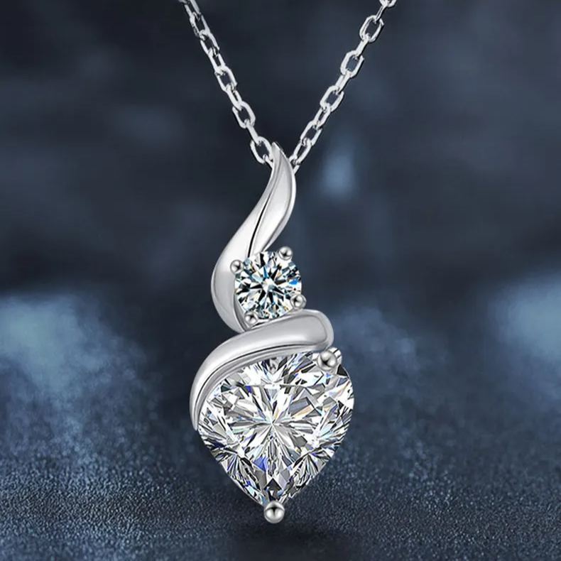 S925 Sterling Silver Heart-Shaped Moissanite Pendant Necklace