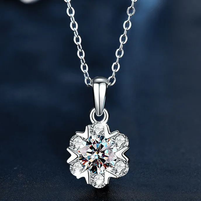 S925 Sterling Silver Moissanite Snowflake Pendant Necklace