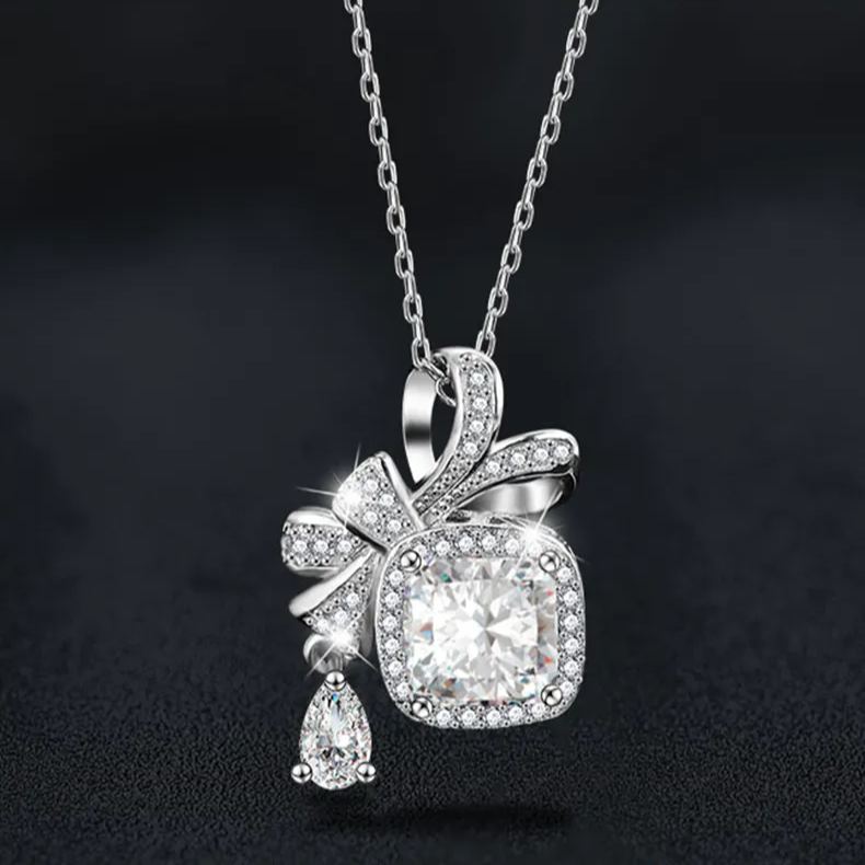 S925 Silver Moissanite Pendant Bow Square Necklace