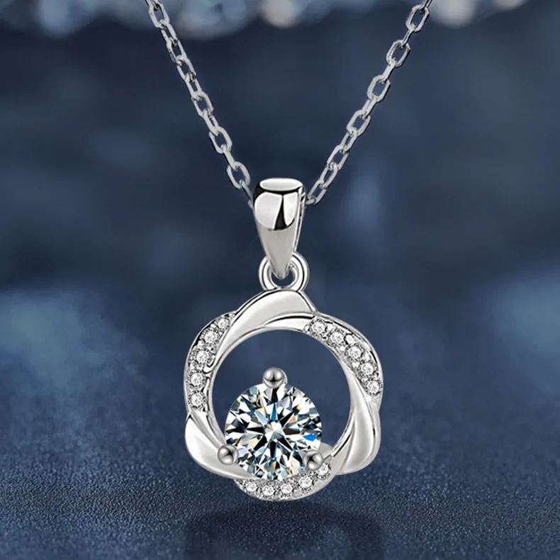 S925 Sterling Silver Moissanite Mobius Pendant Necklace