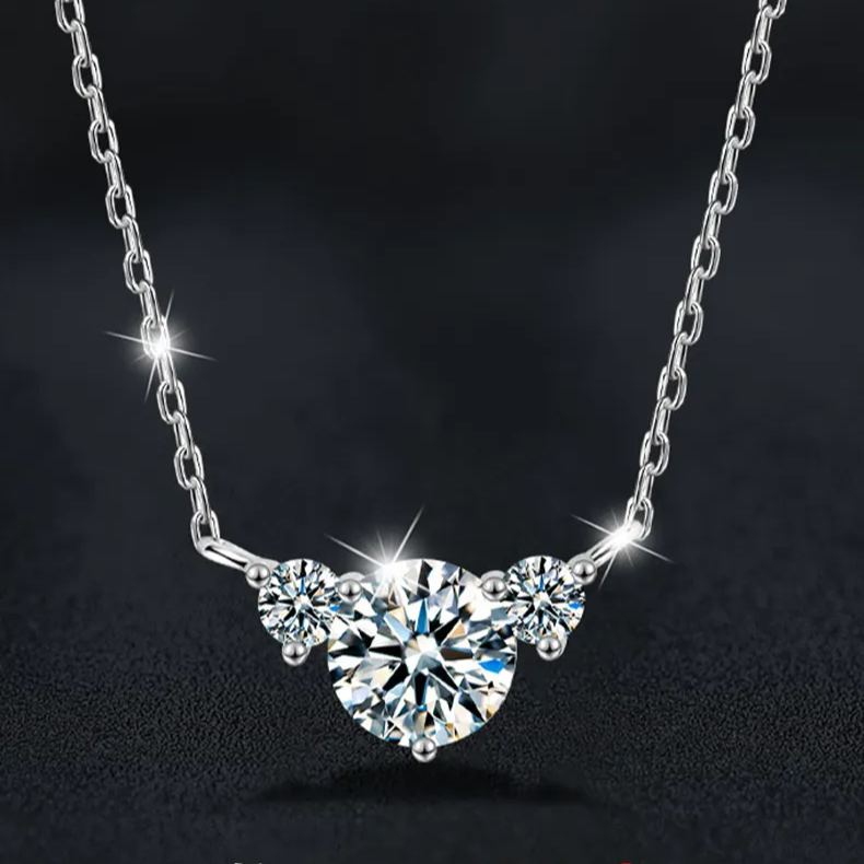 S925 Sterling Silver Moissanite Heart-Shaped Pendant Necklace
