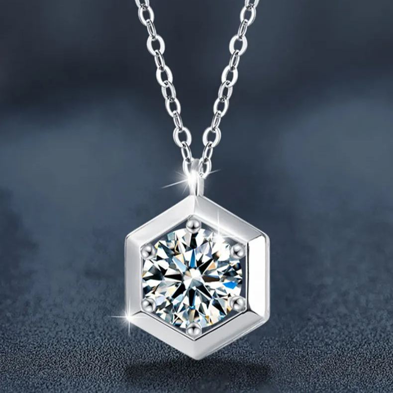 S925 Sterling Silver Moissanite Pendant Necklace