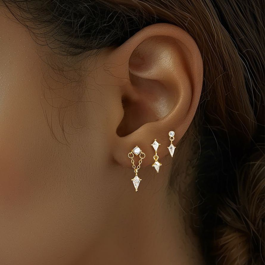 S925 sterling silver stud earrings with cubic zirconia(Single unit)