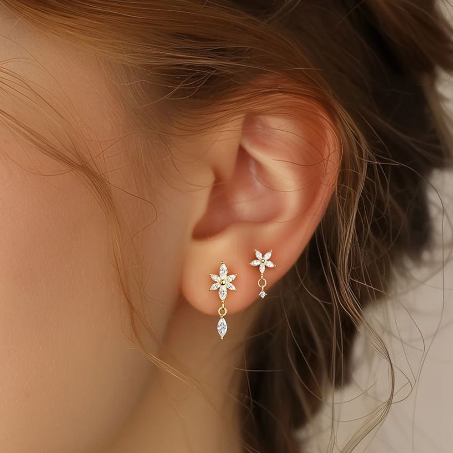S925 Sterling Silver Petal Stud Earrings with Zirconia(A pair)