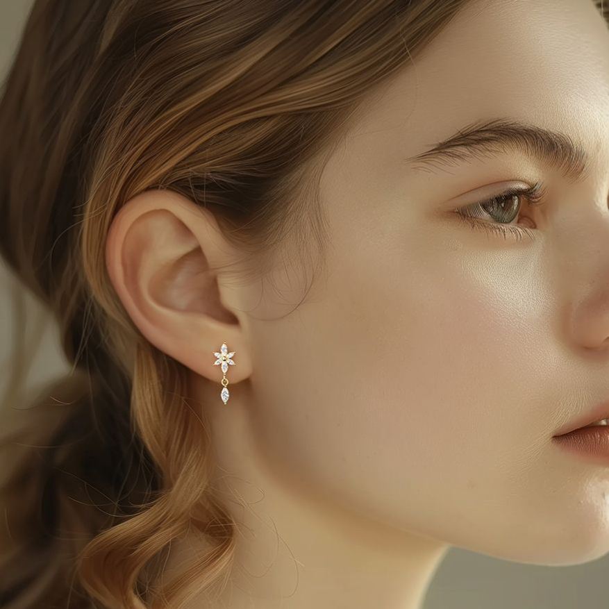 S925 Sterling Silver Petal Stud Earrings with Zirconia(A pair)