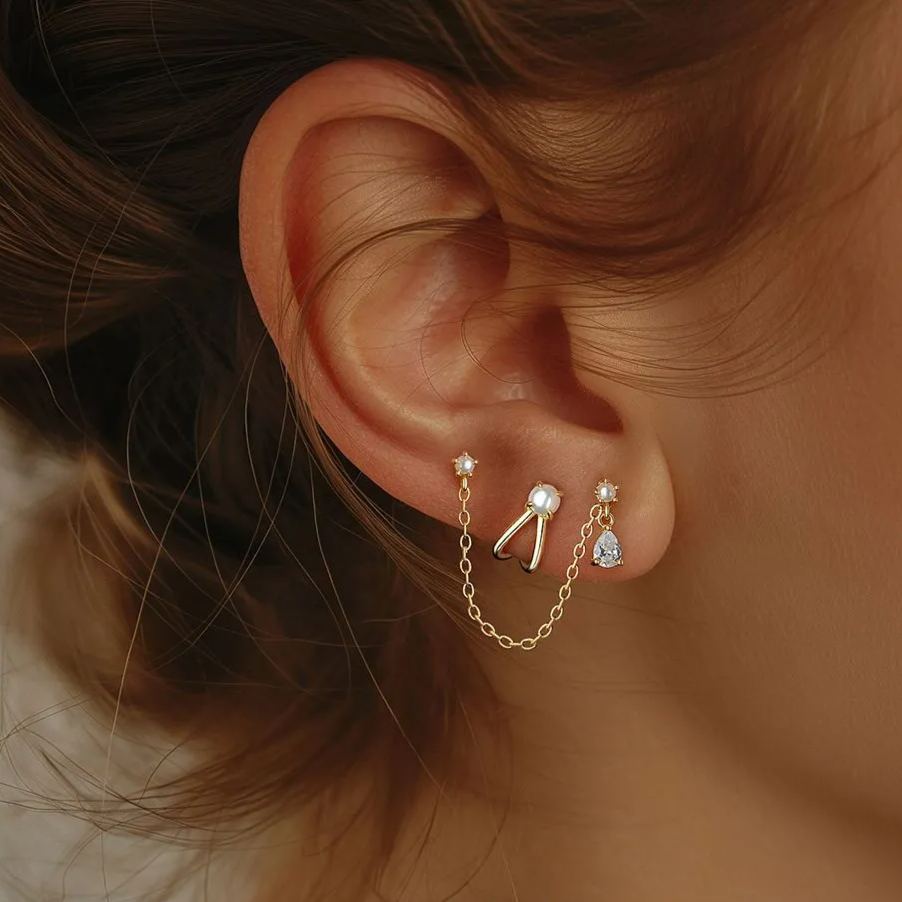 S925 Sterling Silver Heart-Shaped Stud Earrings with Zirconia